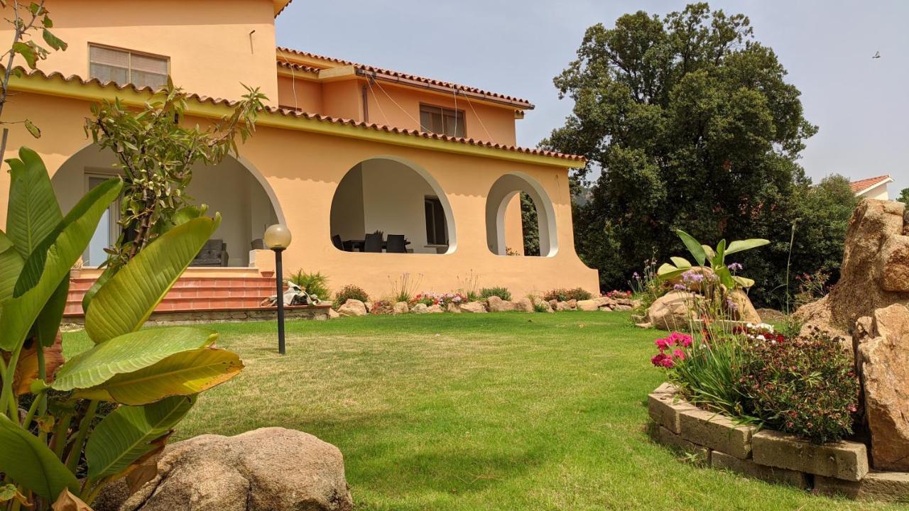 B&B Bentos Pula Di Lucarelli S Exterior photo